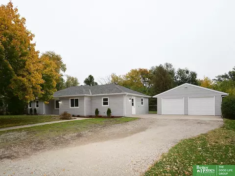 2006 N Grant Ave, York, NE 68467