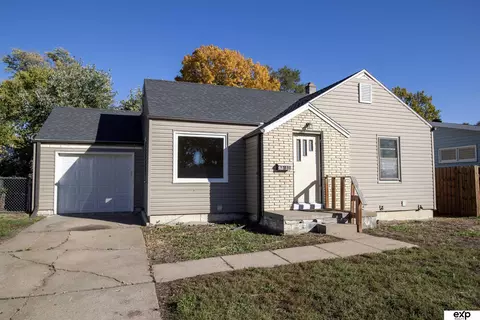 4313 N 56 St, Omaha, NE 68104