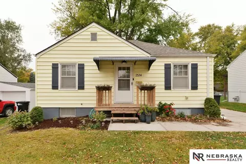 2514 S 35th Ave, Omaha, NE 68105