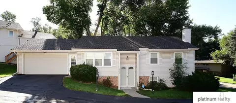 2325 S 119th Plz, Omaha, NE 68144