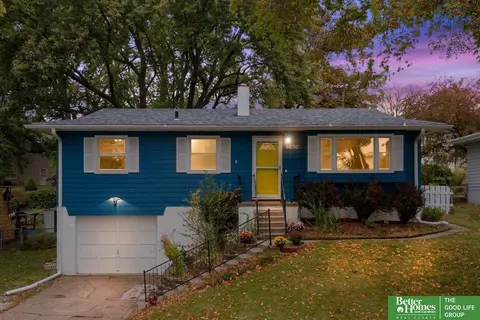 9630 Grand Ave, Omaha, NE 68134