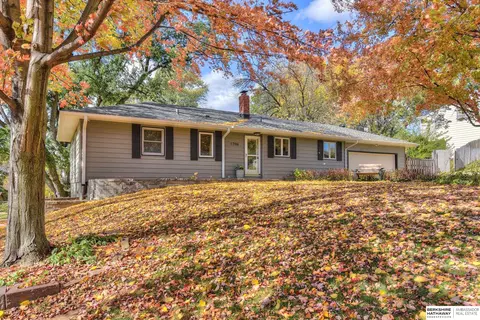 1706 S 95th St, Omaha, NE 68124