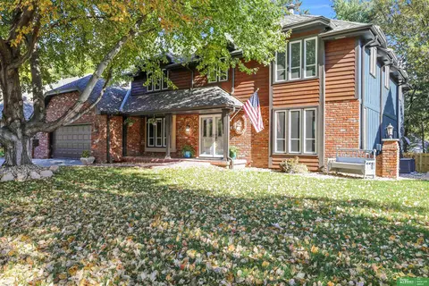 1121 S 113 Plz, Omaha, NE 68144