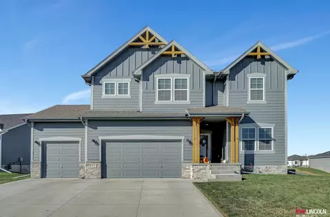 7253 N 50 St, Lincoln, NE 68514