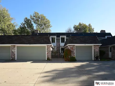 7541 Old Post Rd #8, Lincoln, NE 68506