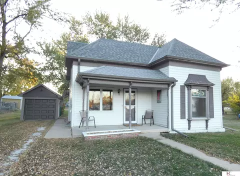 210 Cedar St, Friend, NE 68359