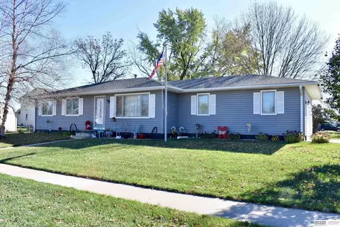 2121 E Cuming St, Fremont, NE 68025