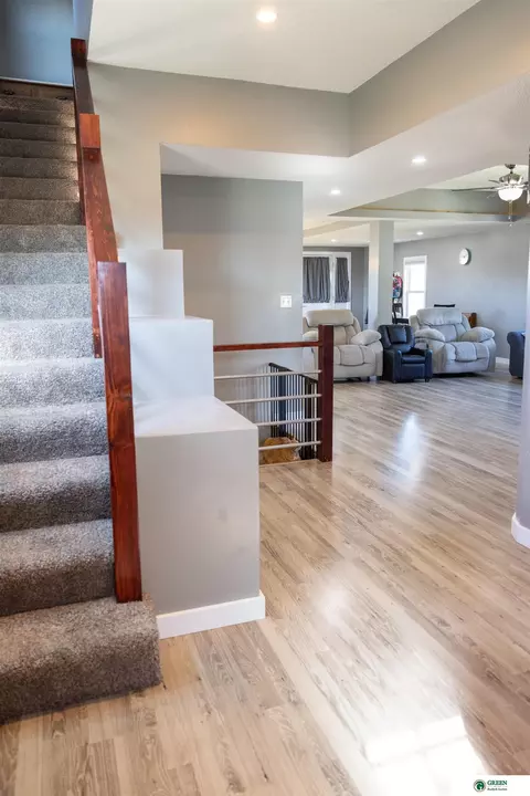 204 E P St, Mccool Junction, NE 68401 photo 4