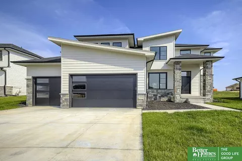 2713 N 182nd St, Elkhorn, NE 68022