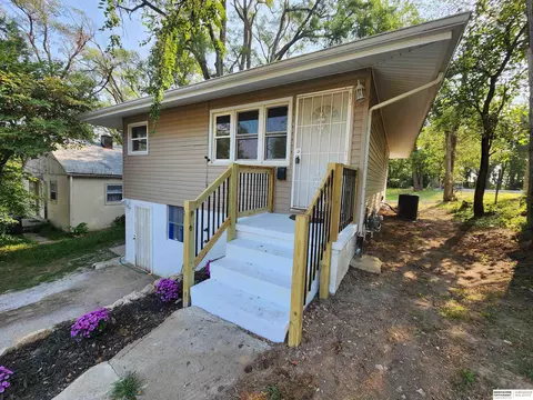 3537 N 36 Ave, Omaha, NE 68111