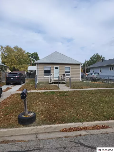 6710 Morrill Ave, Lincoln, NE 68507