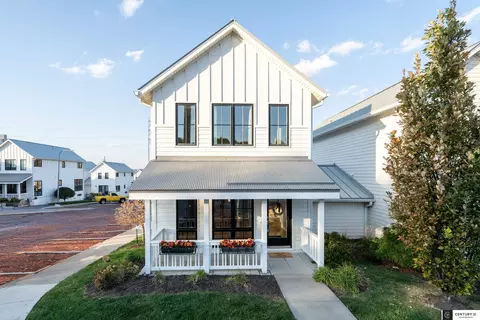 622 Pierce St, Omaha, NE 68108