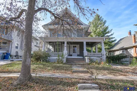 1917 S 26 St, Lincoln, NE 68502
