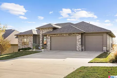 2737 N Hws Cleveland Blvd, Omaha, NE 68116