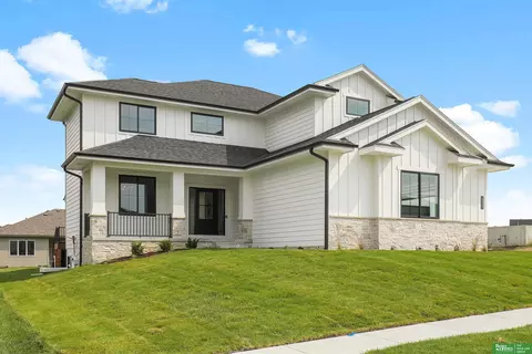 6505 S 208th Ave, Gretna, NE 68022