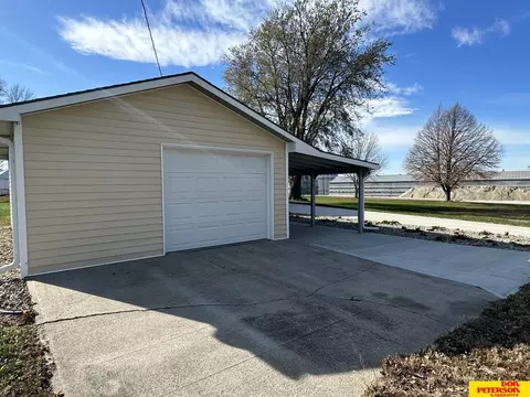 Exterior - 200 Diamond St, Lyons, NE 68038 photo 8 of 12