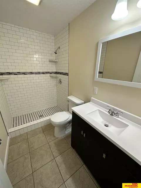 Bath - 200 Diamond St, Lyons, NE 68038 photo 1 of 4