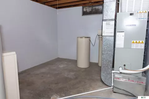 919 E 4th St, York, NE 68467 photo 6