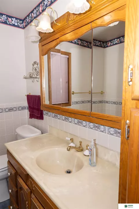 919 E 4th St, York, NE 68467 photo 17