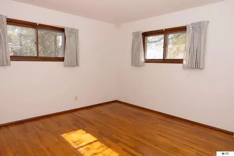 919 E 4th St, York, NE 68467 photo 13