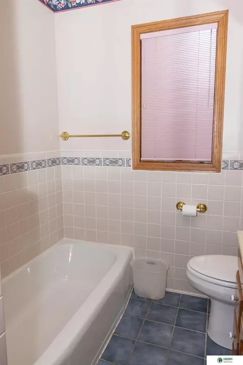 919 E 4th St, York, NE 68467 photo 18