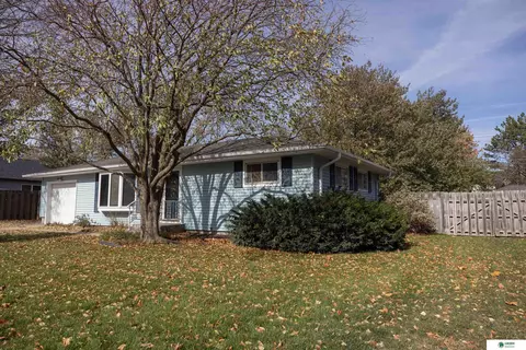 919 E 4th St, York, NE 68467 photo 28