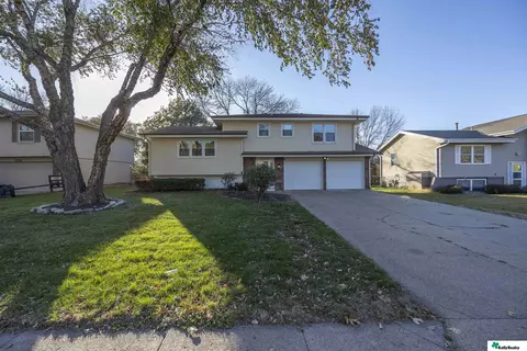 6770 S 154th St, Omaha, NE 68137