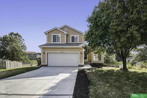 3309 Chad Ave, Bellevue, NE 68123