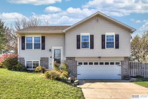 6916 S 177 St, Omaha, NE 68136