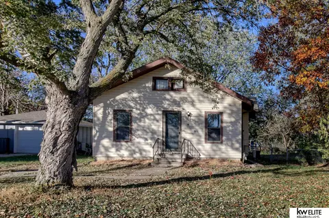 1025 N 45th St, Lincoln, NE 68503