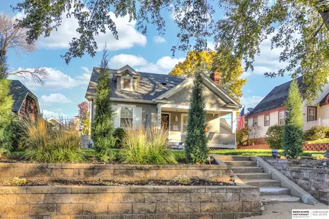 5646 Poppleton Ave, Omaha, NE 68106