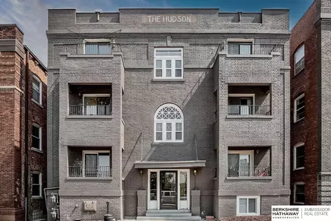 207 S 26 Ave #7, Omaha, NE 68131
