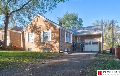 4912 Emmet St, Omaha, NE 68104