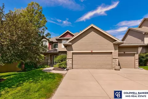 14716 Ernst St, Bennington, NE 68007