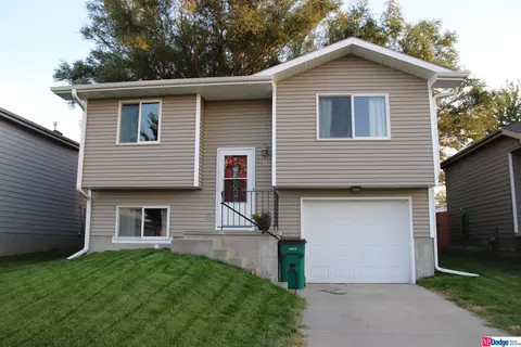 2841 W Arlington St, Lincoln, NE 68522