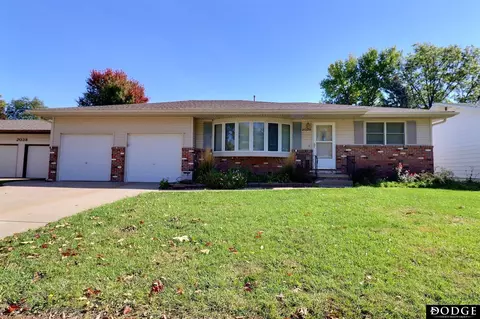 2026 N Howard St, Fremont, NE 68025