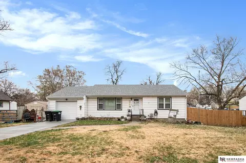 3727 Laurel Ave, Omaha, NE 68111