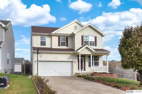 7357 N 88 St, Omaha, NE 68122