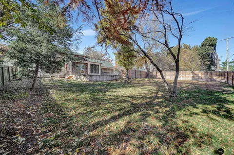 300 S Cotner Blvd, Lincoln, NE 68510