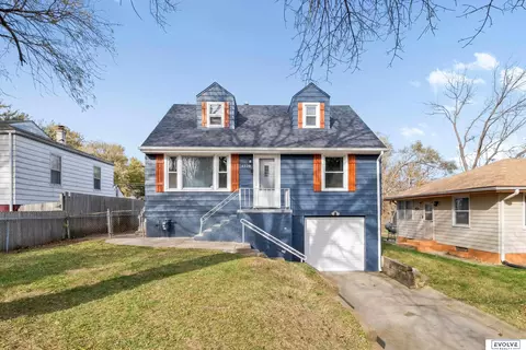 4328 Browne St, Omaha, NE 68111