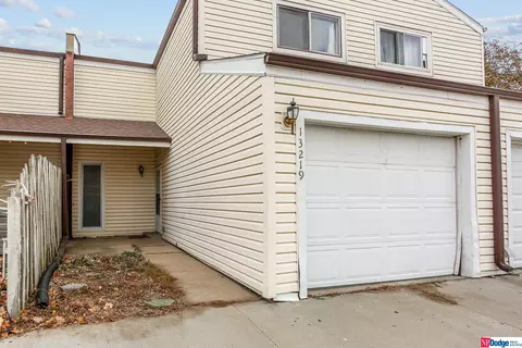 13219 Carpenter St, Omaha, NE 68138