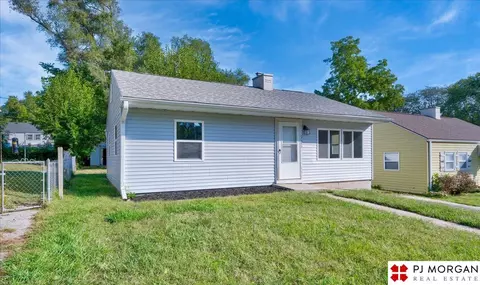 6640 Franklin St, Omaha, NE 68104