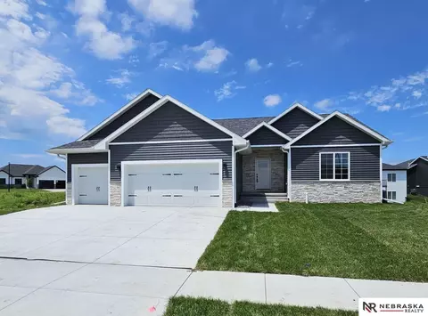7221 N 50th St, Lincoln, NE 68514