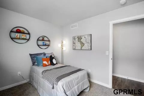 17822 Hampton Dr, Omaha, NE 68136 photo 20