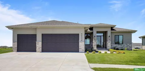 5902 N 209th St, Elkhorn, NE 68022
