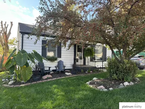 4021 Ohio St, Omaha, NE 68111