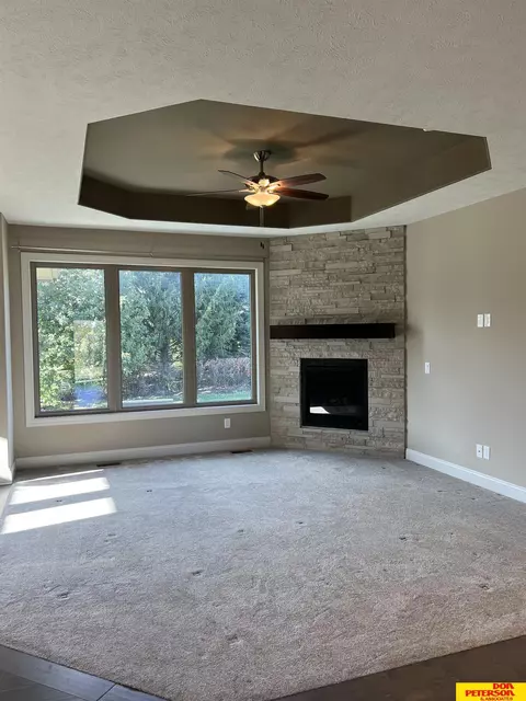 14510 Read St, Bennington, NE 68007 photo 5