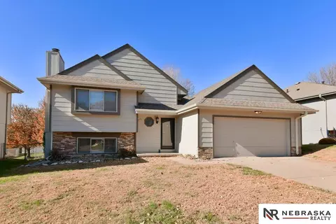 4914 N 127 St, Omaha, NE 68164