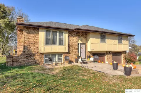 14500 Elder Cir, Plattsmouth, NE 68048
