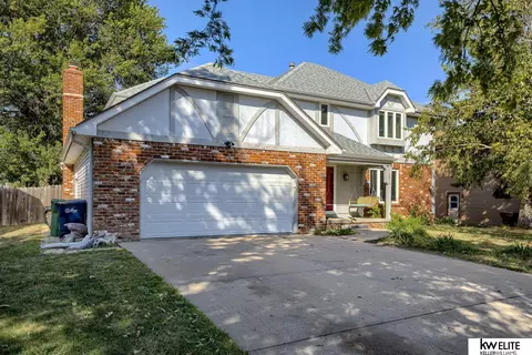 2814 Century Rd, Bellevue, NE 68123